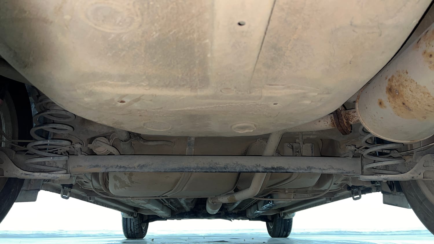 Used 2016 Maruti Suzuki Ciaz ZXi Petrol Manual extra REAR UNDERBODY VIEW (TAKEN FROM REAR)