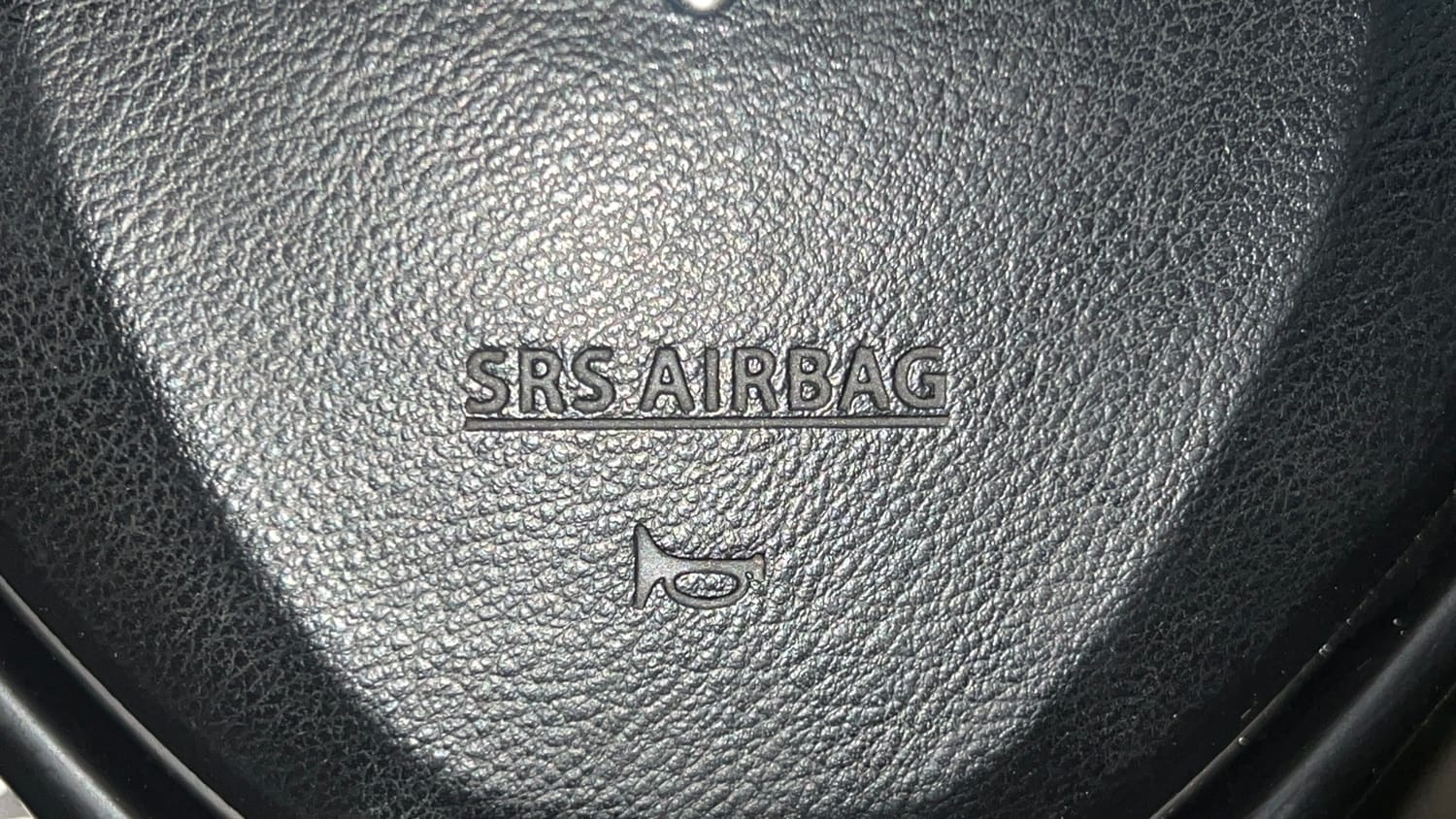 Used 2015 Maruti Suzuki Ciaz ZXI+ Petrol Manual top_features Airbags