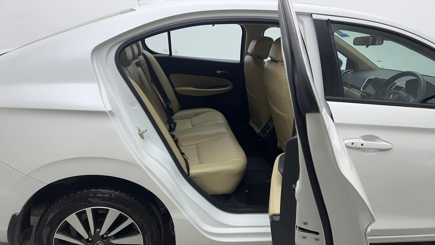 Used 2024 Honda City VX Petrol MT Petrol Manual interior RIGHT SIDE REAR DOOR CABIN VIEW