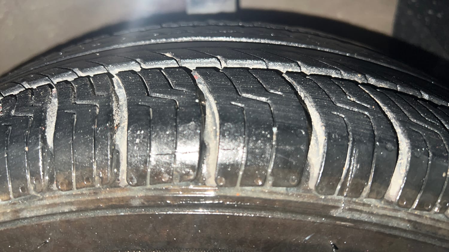 Used 2019 Hyundai Xcent S Petrol Manual tyres RIGHT FRONT TYRE TREAD VIEW