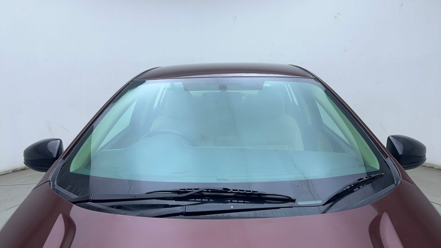 Used 2015 Honda City V Petrol Manual exterior FRONT WINDSHIELD VIEW