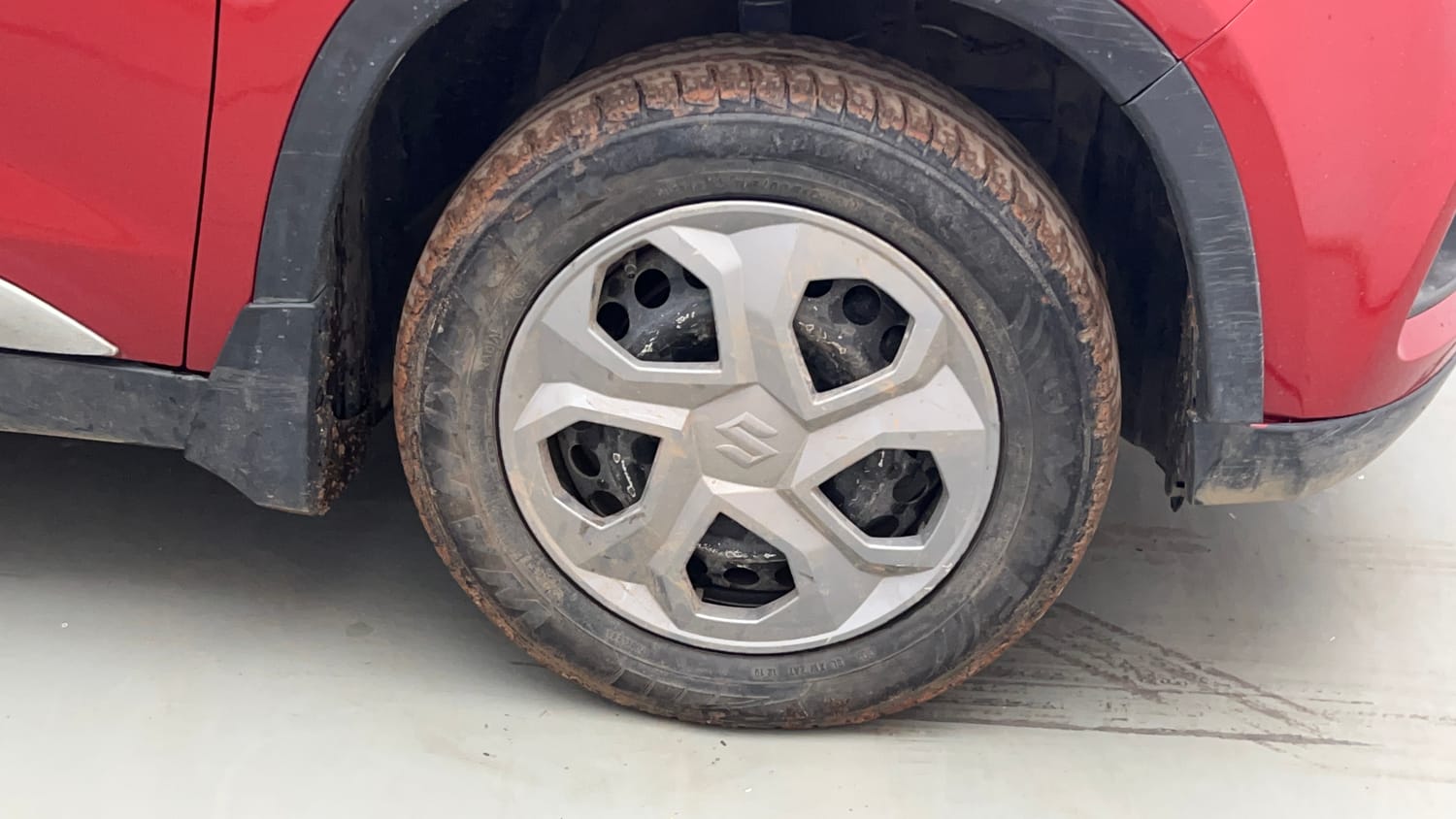 Used 2019 Maruti Suzuki Vitara Brezza [2016-2020] LDi Diesel Manual tyres RIGHT FRONT TYRE RIM VIEW