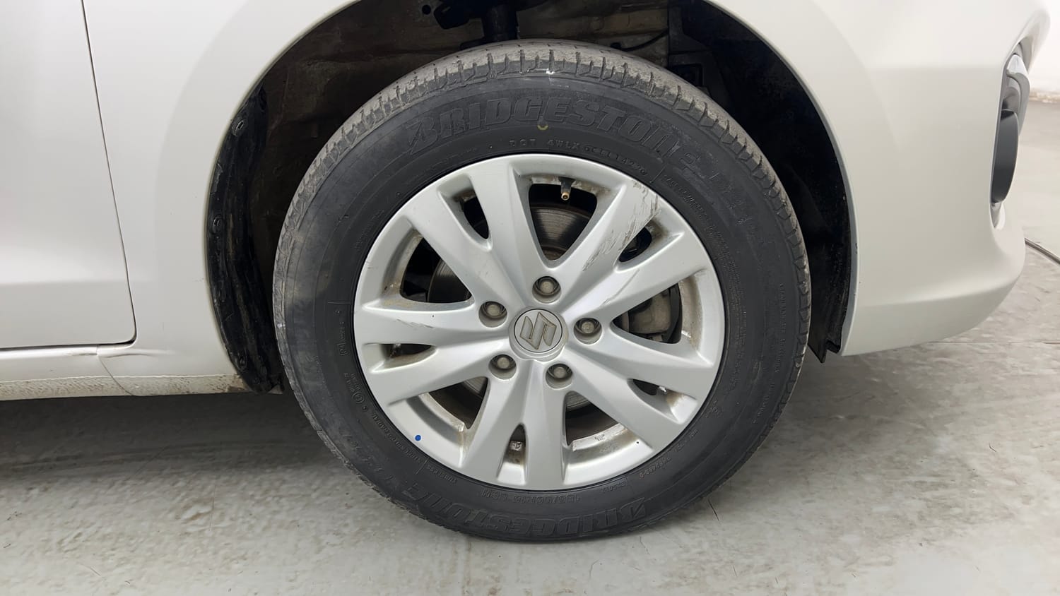 Used 2018 Maruti Suzuki Ertiga ZXI+ Petrol Manual tyres RIGHT FRONT TYRE RIM VIEW