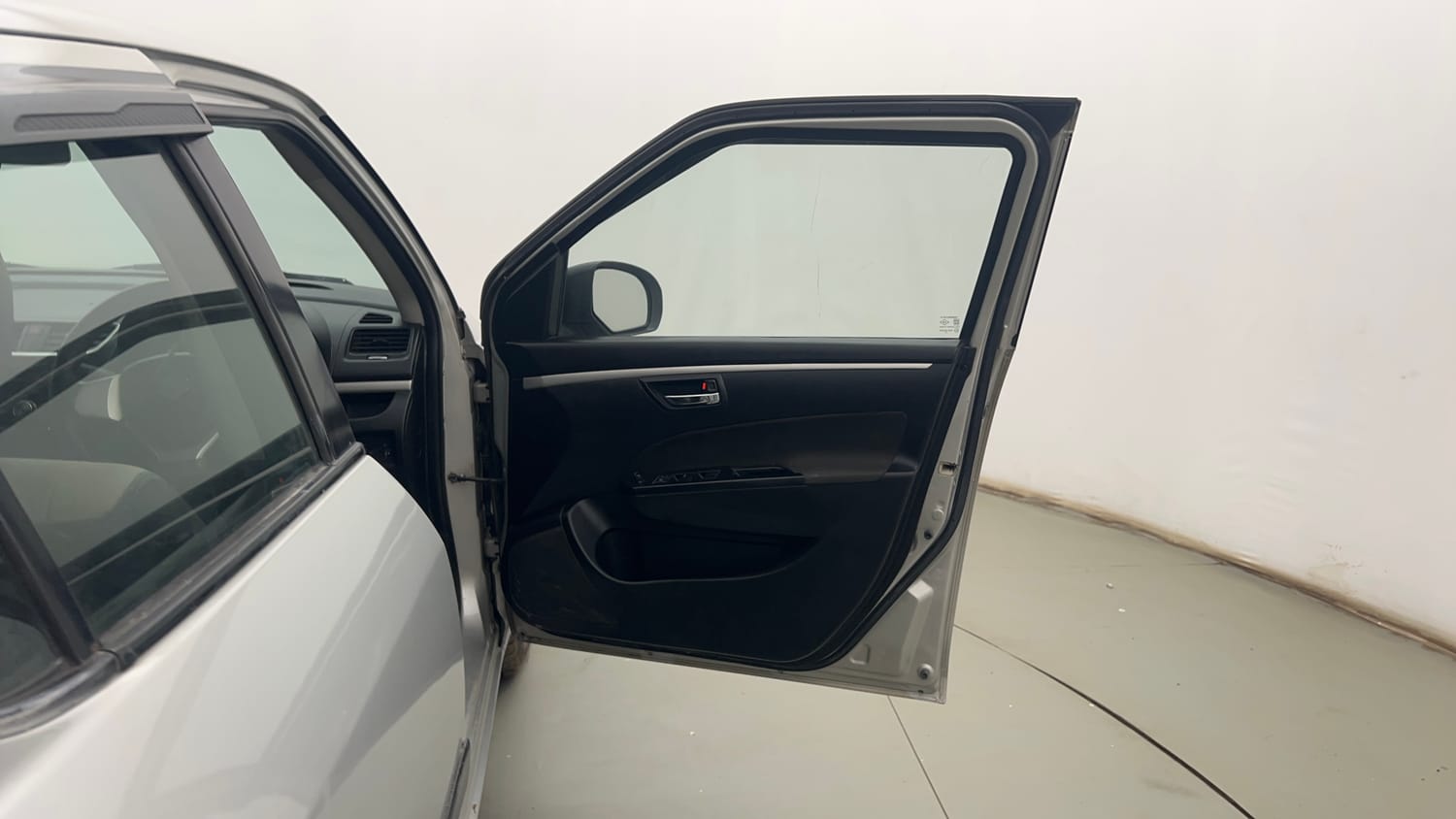 Used 2013 Maruti Suzuki Swift VXi Petrol Manual interior RIGHT FRONT DOOR OPEN VIEW