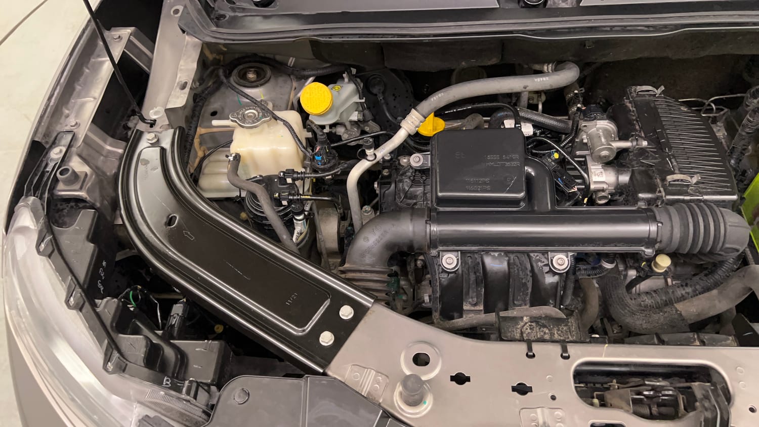 Used 2021 Renault Kiger RXT AMT Petrol Automatic engine ENGINE RIGHT SIDE VIEW