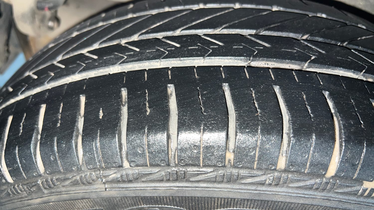 Used 2016 Maruti Suzuki Celerio VXi Petrol Manual tyres RIGHT REAR TYRE TREAD VIEW
