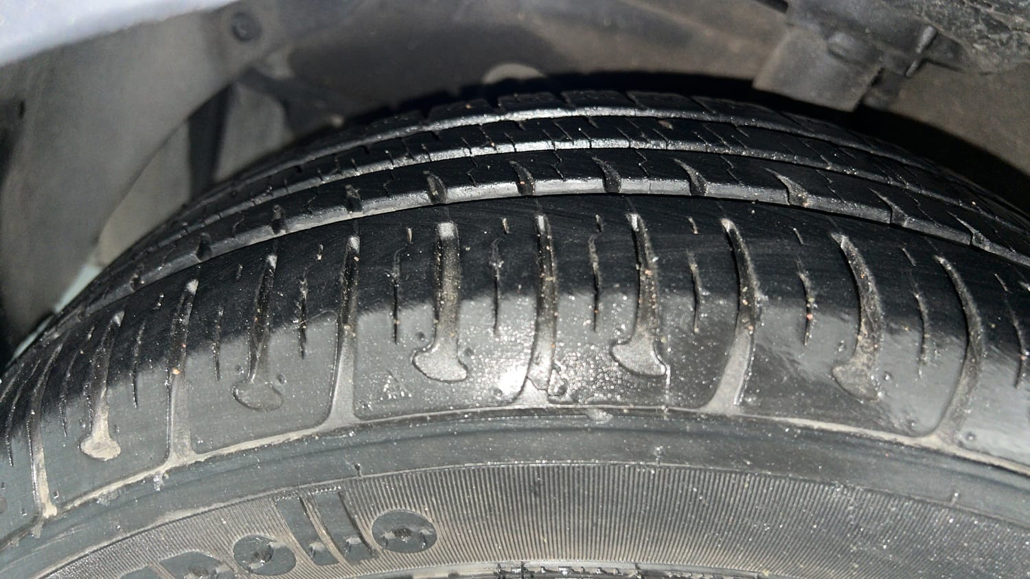 Used 2018 Hyundai Grand i10 Sportz 1.2 Kappa VTVT Petrol Manual tyres LEFT FRONT TYRE TREAD VIEW