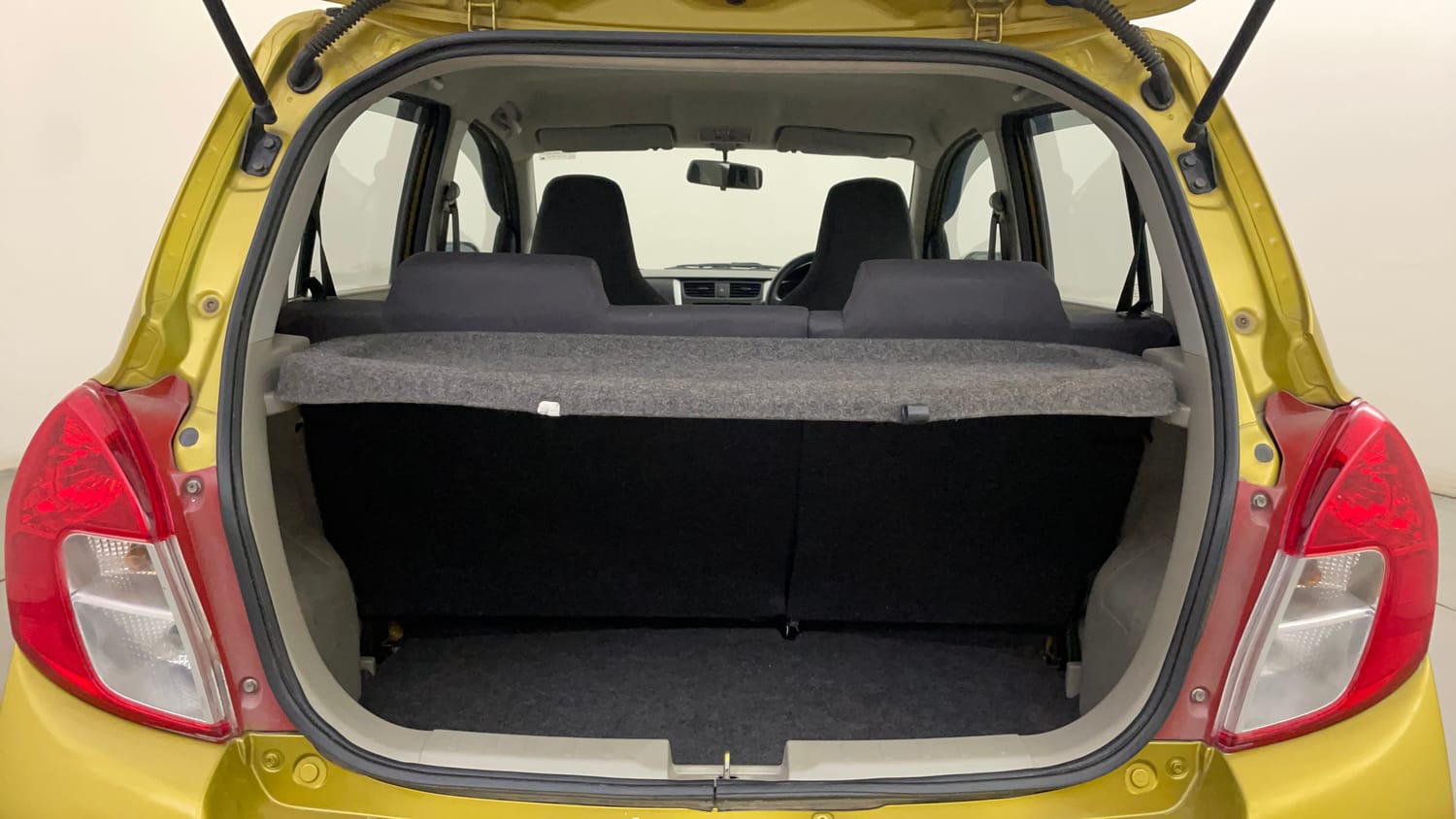 Used 2014 Maruti Suzuki Celerio VXi AMT Petrol Automatic interior DICKY INSIDE VIEW