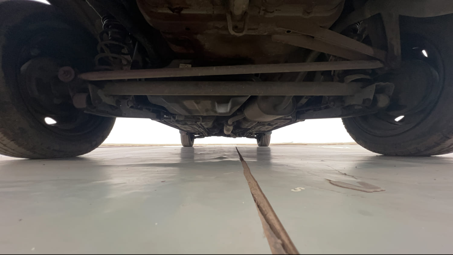 Used 2017 Maruti Suzuki Alto K10 VXi Petrol Manual extra REAR UNDERBODY VIEW (TAKEN FROM REAR)