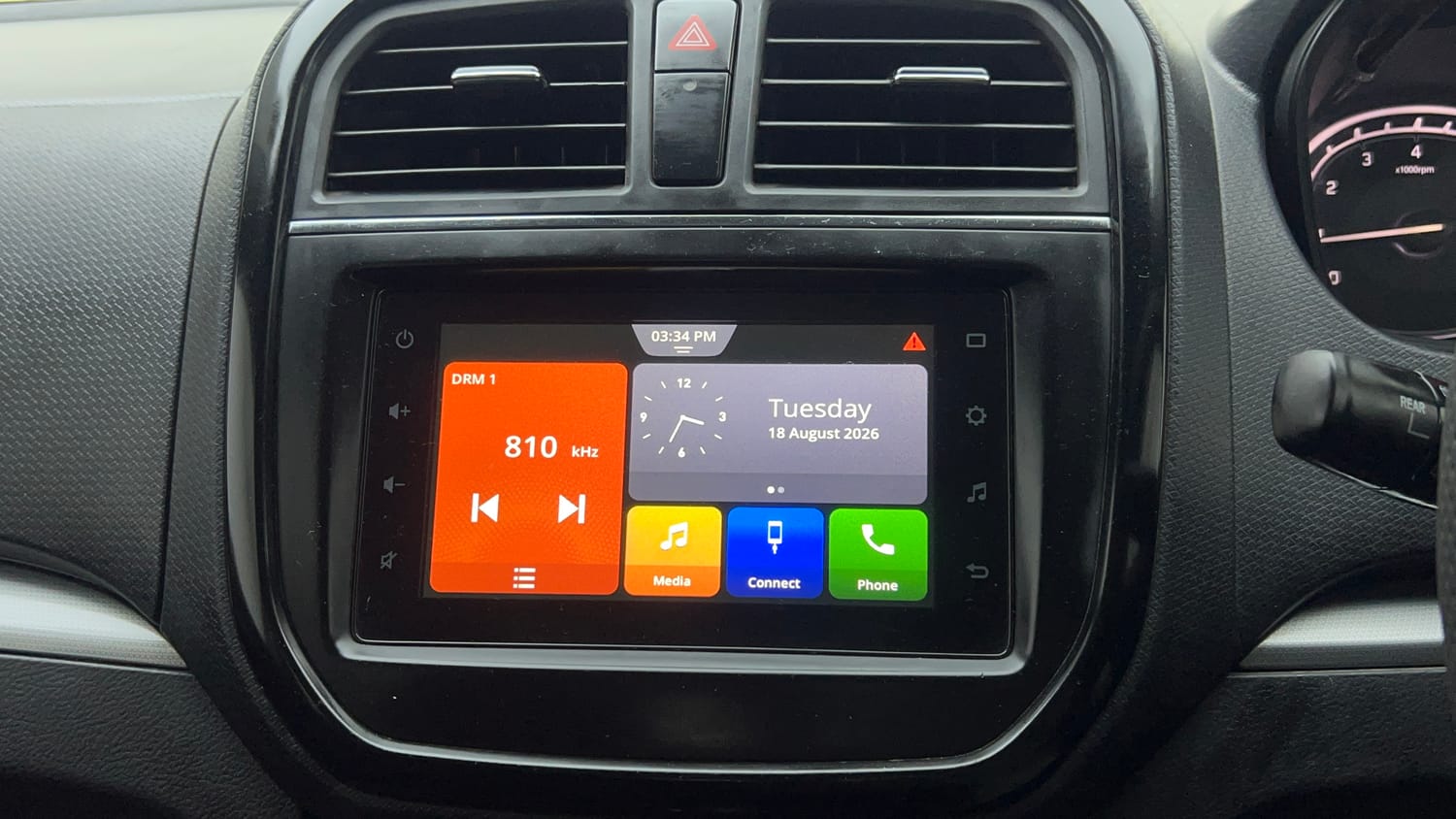 Used 2021 maruti-suzuki Vitara Brezza ZXi Petrol Manual top_features Touch screen infotainment system