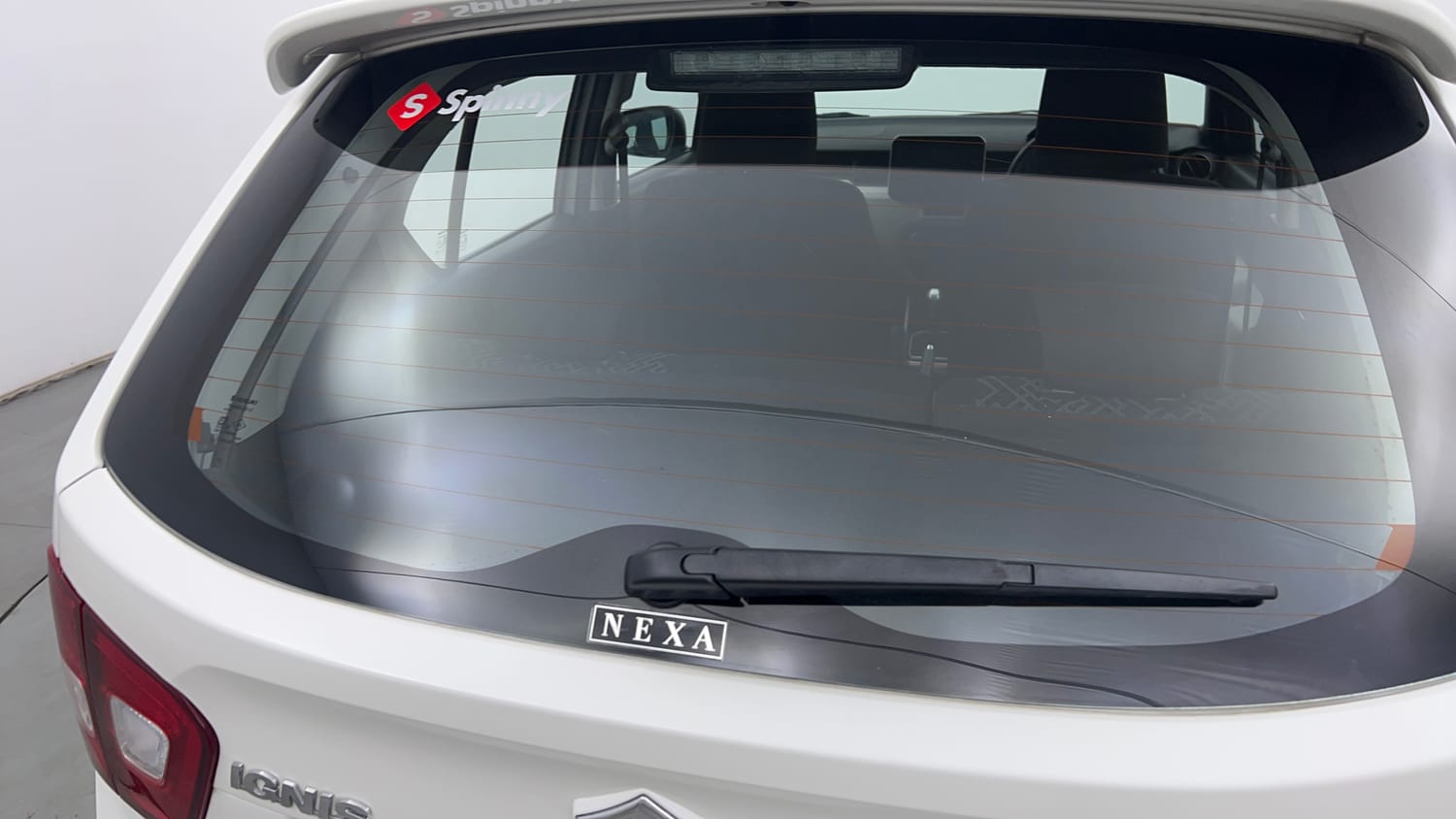 Used 2022 Maruti Suzuki Ignis Zeta 1.2 AMT Petrol Automatic top_features Rear wiper