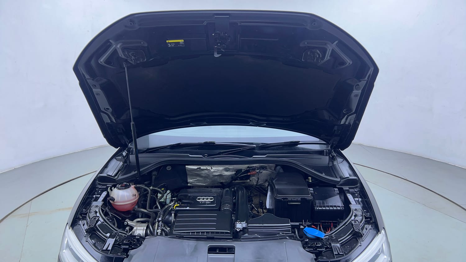 Used 2019 Audi Q3 30 TFSI Premium Petrol Automatic engine ENGINE & BONNET OPEN FRONT VIEW