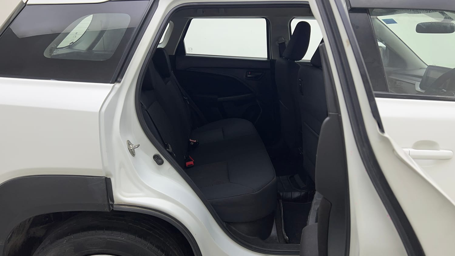 Used 2022 Maruti Suzuki Brezza VXi Petrol Manual interior RIGHT SIDE REAR DOOR CABIN VIEW