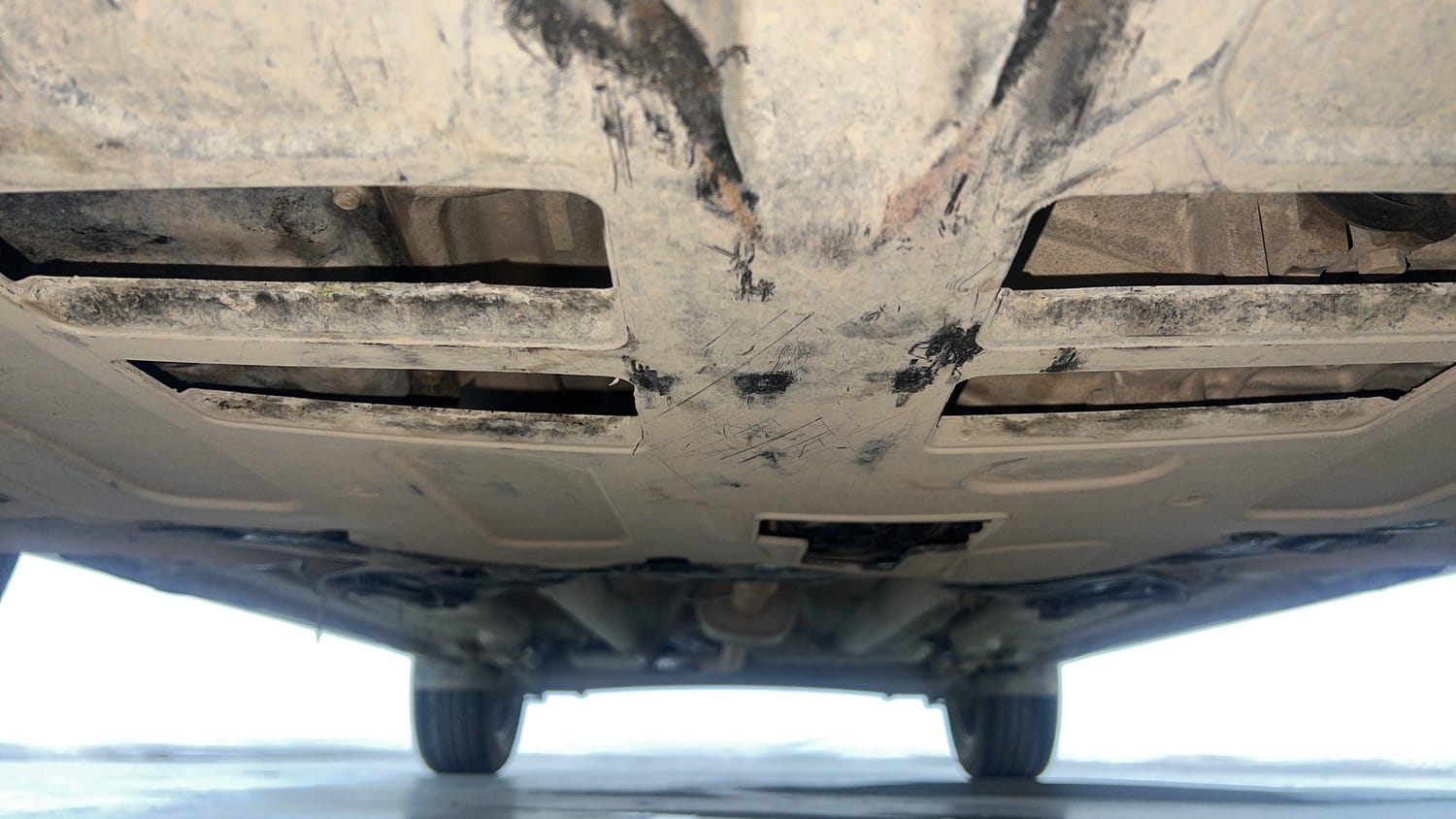 Used 2018 Hyundai Creta SX Plus 1.6 AT Petrol Petrol Automatic extra FRONT LEFT UNDERBODY VIEW