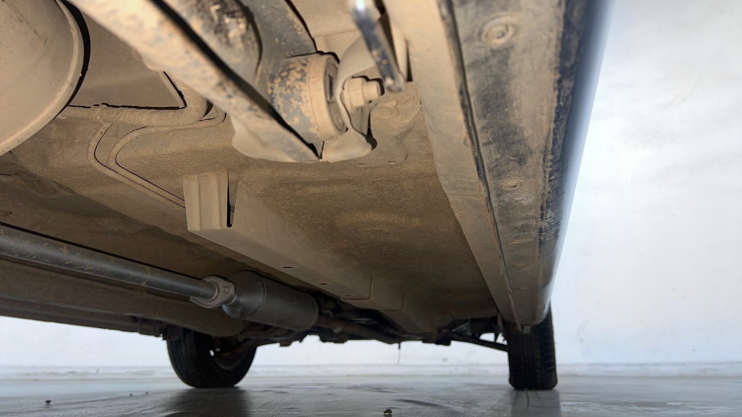 Used 2018 Maruti Suzuki Wagon R VXI Petrol Manual extra REAR RIGHT UNDERBODY VIEW