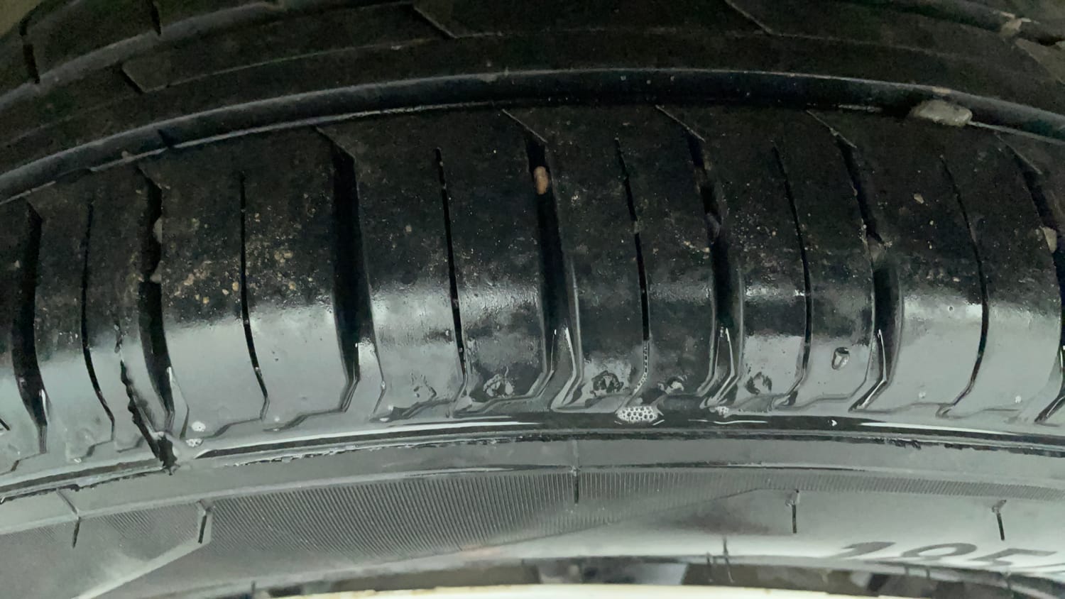Used 2018 Maruti Suzuki Baleno Delta 1.2 Petrol Manual tyres LEFT REAR TYRE TREAD VIEW