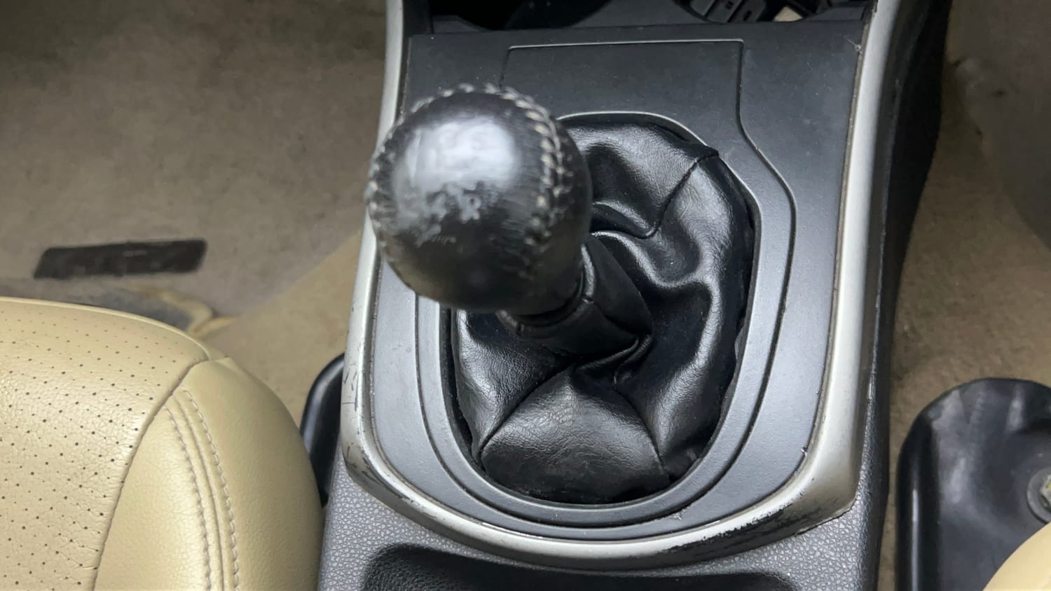 Used 2016 Honda City VX Petrol Manual interior GEAR  KNOB VIEW