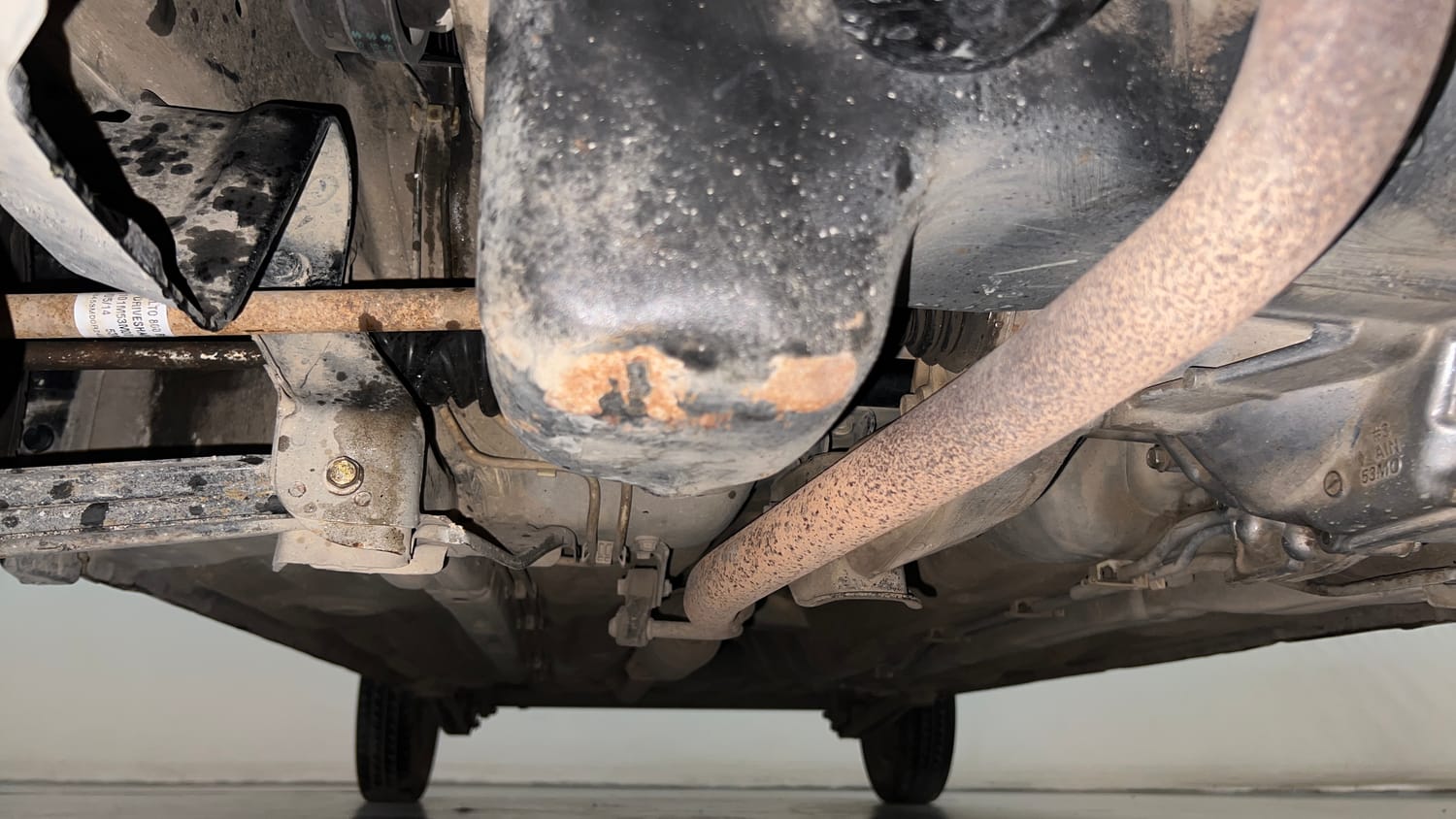 Used 2014 Maruti Suzuki Alto 800 Lxi Petrol Manual extra FRONT LEFT UNDERBODY VIEW