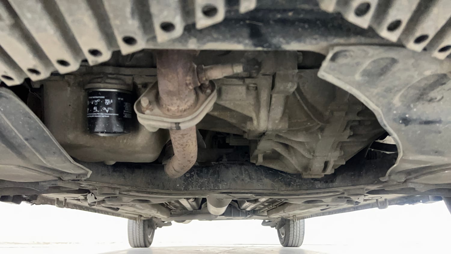 Used 2018 Maruti Suzuki Ertiga ZXI+ Petrol Manual extra FRONT LEFT UNDERBODY VIEW