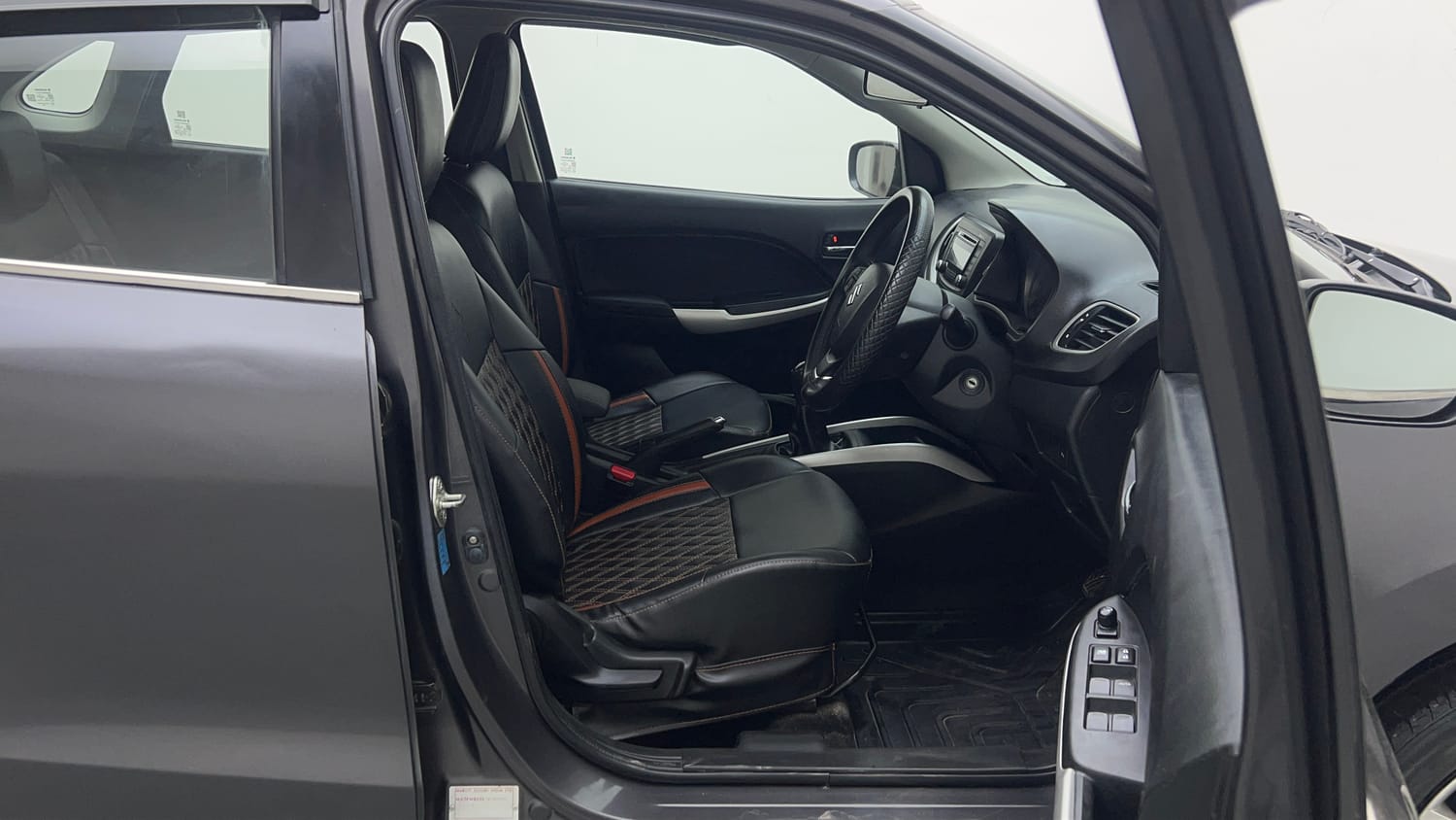 Used 2017 Maruti Suzuki Baleno Delta 1.2 Petrol Manual interior RIGHT SIDE FRONT DOOR CABIN VIEW