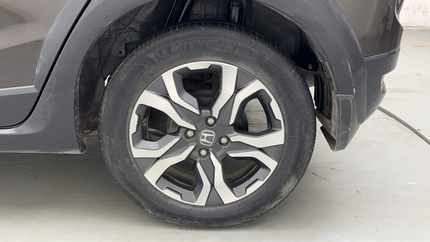 Used 2018 Honda WR-V VX MT Petrol Petrol Manual tyres LEFT REAR TYRE RIM VIEW