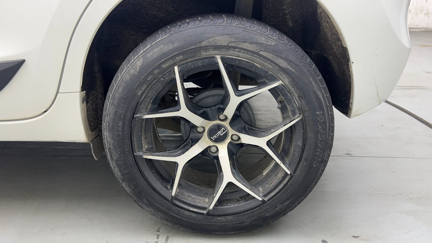 Used 2021 Maruti Suzuki Baleno Delta Petrol Manual tyres LEFT REAR TYRE RIM VIEW