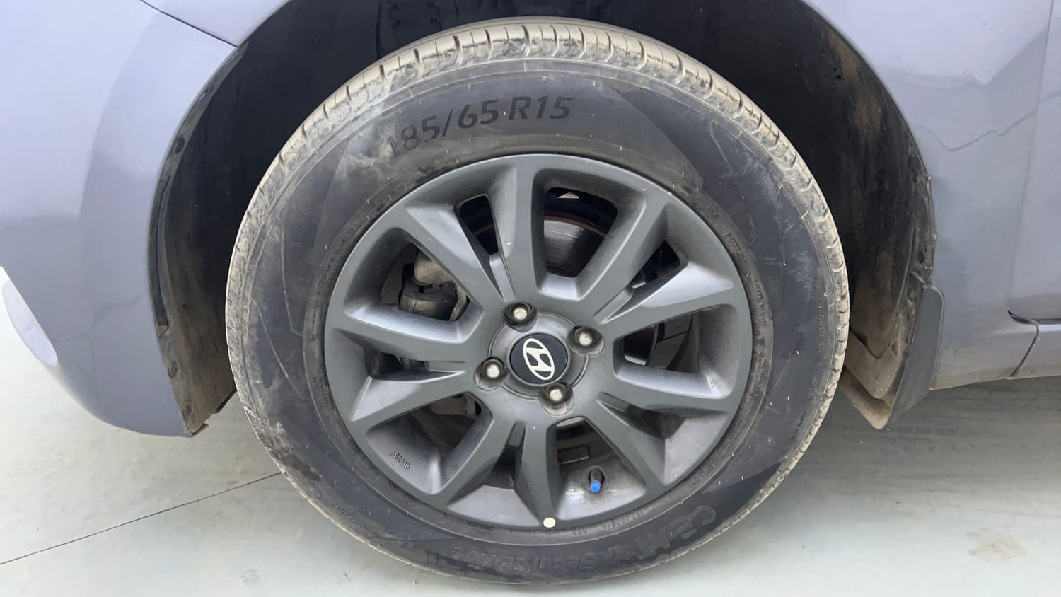 Used 2019 Hyundai Elite i20 Sportz Plus 1.2 Petrol Manual tyres LEFT FRONT TYRE RIM VIEW
