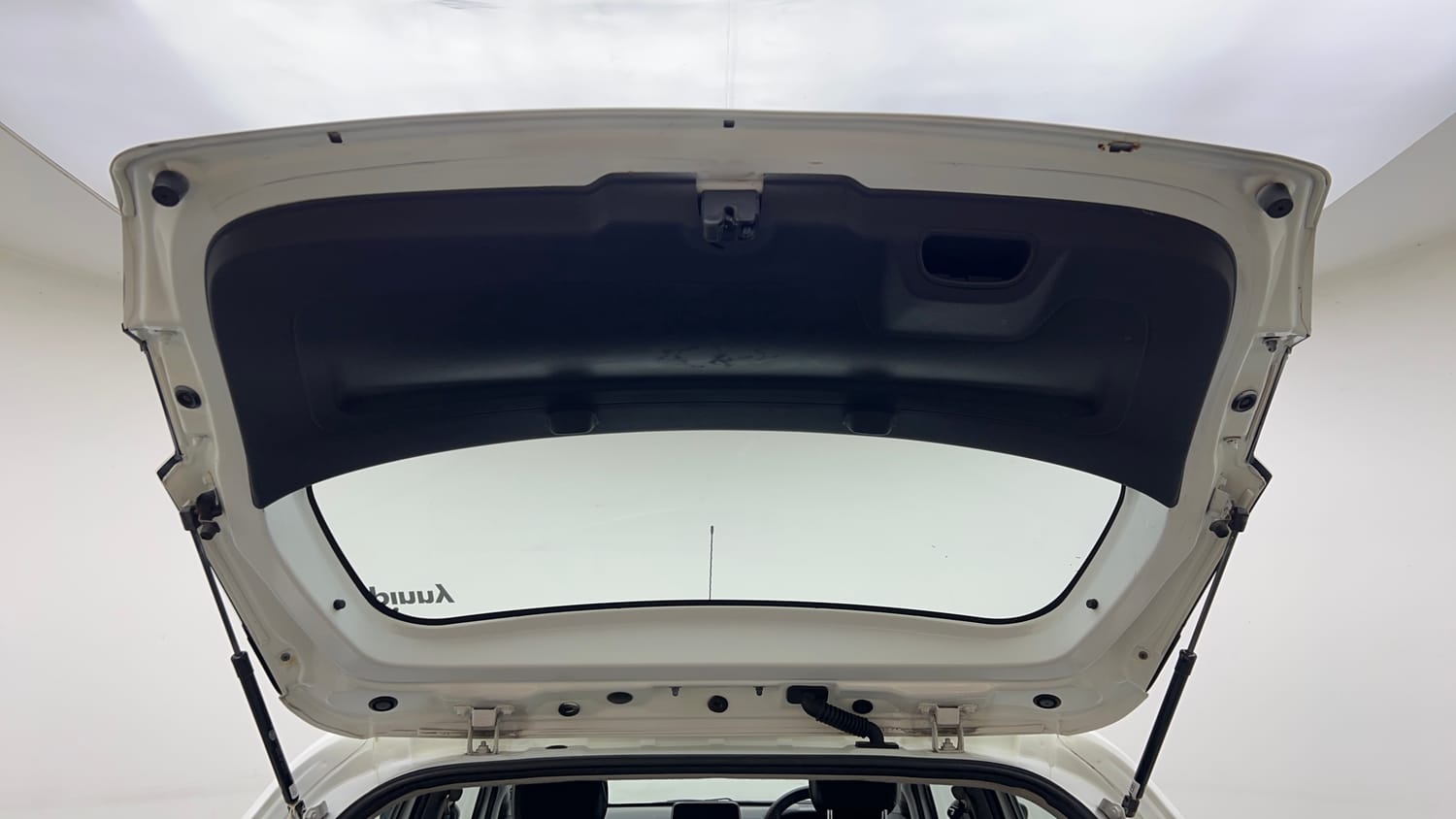 Used 2020 Tata Altroz XT Petrol Petrol Manual interior DICKY DOOR OPEN VIEW