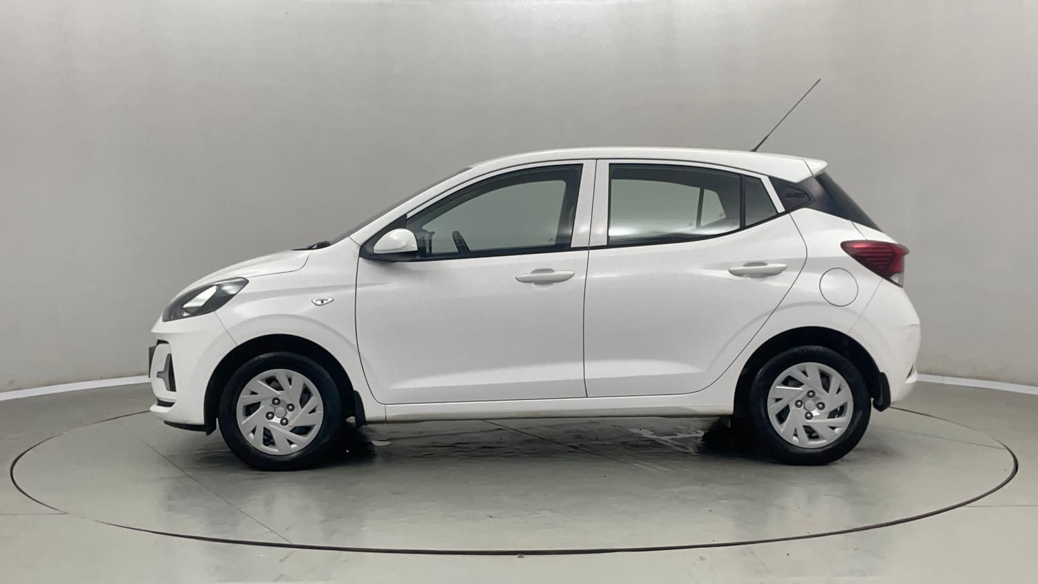Used 2026 Hyundai Grand i10 Nios Magna 1.2 Kappa Petrol Manual exterior LEFT SIDE VIEW