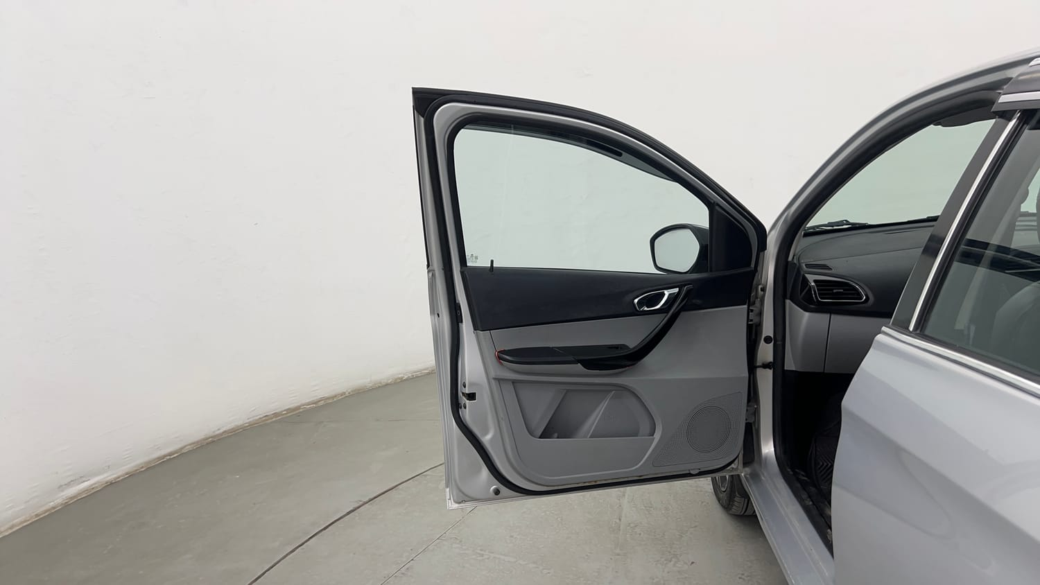 Used 2020 Tata Tiago Revotron XZ Plus Cng (outside fitted) Cng Manual interior LEFT FRONT DOOR OPEN VIEW