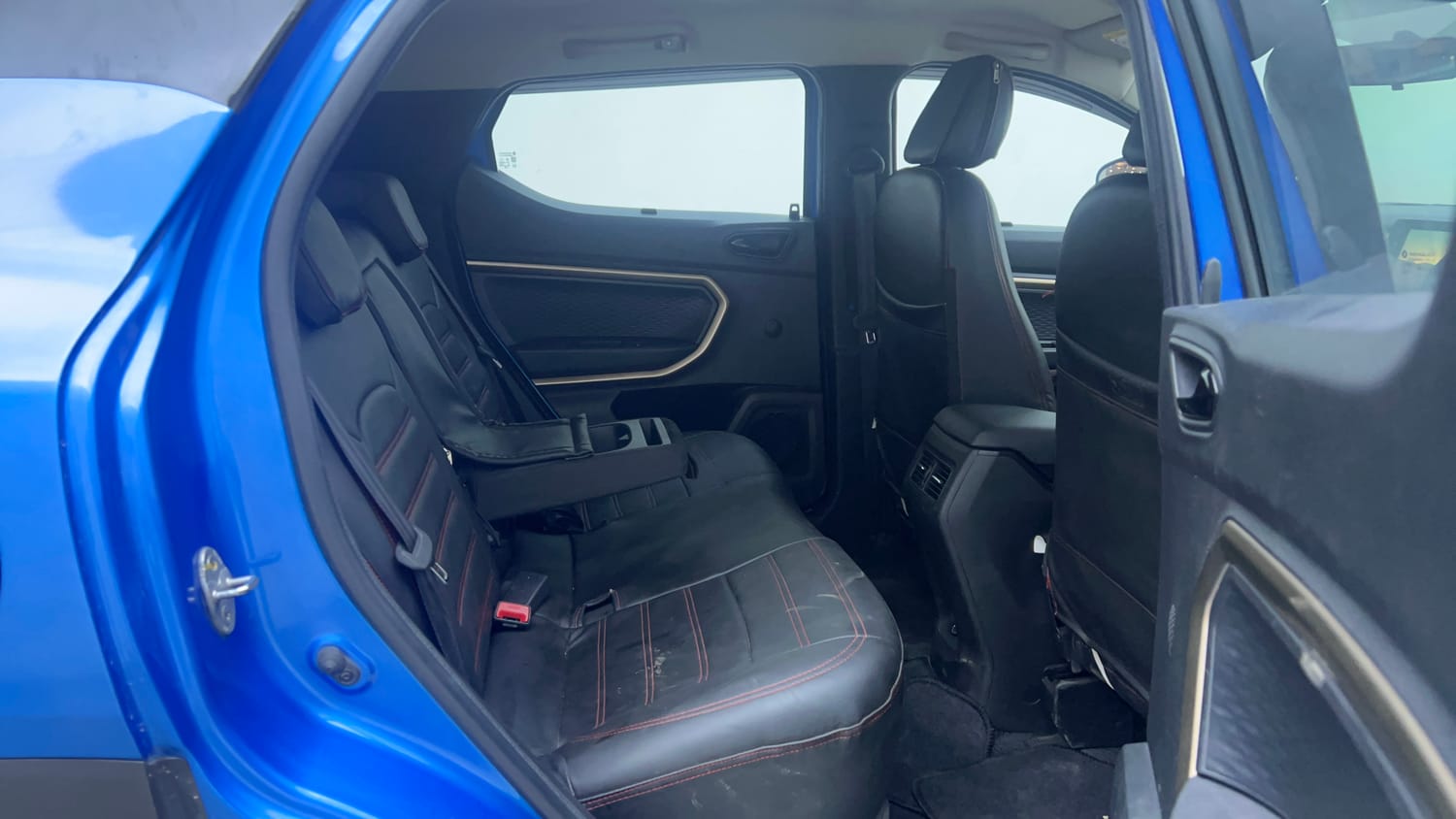 Used 2021 Renault Kiger RXT AMT Dual Tone Petrol Automatic interior RIGHT SIDE REAR DOOR CABIN VIEW