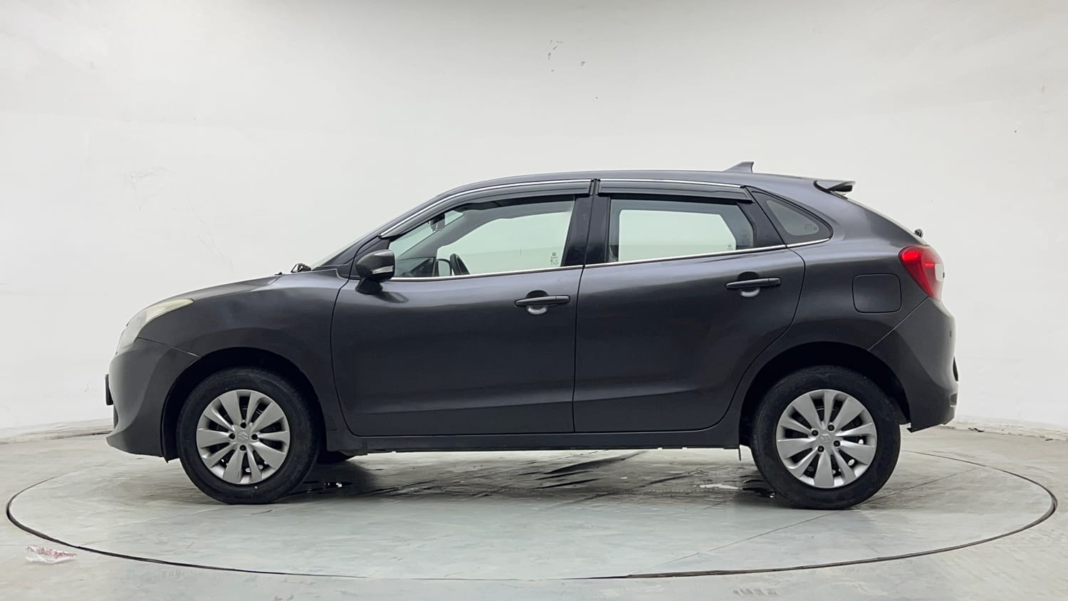 Used 2017 Maruti Suzuki Baleno Delta 1.2 Petrol Manual exterior LEFT SIDE VIEW