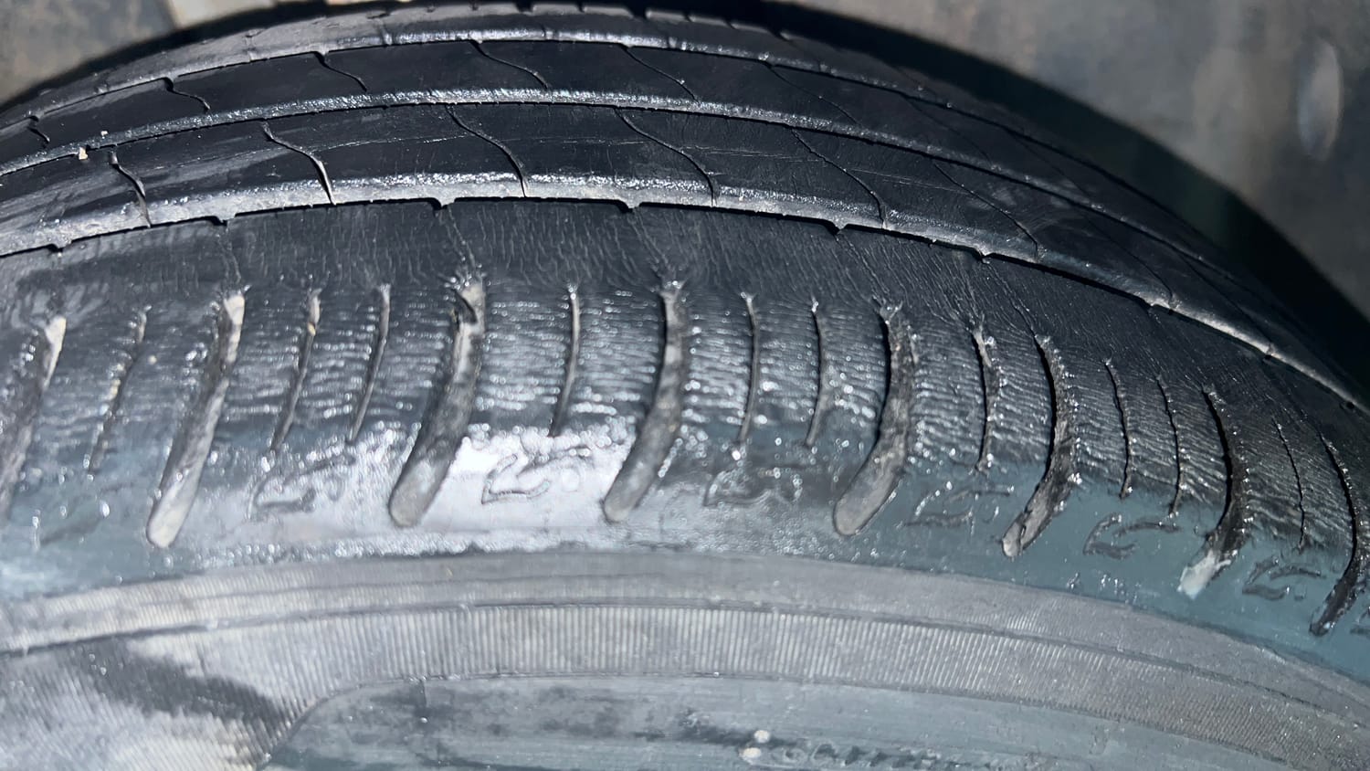 Used 2020 Tata Altroz XT Petrol Petrol Manual tyres RIGHT FRONT TYRE TREAD VIEW