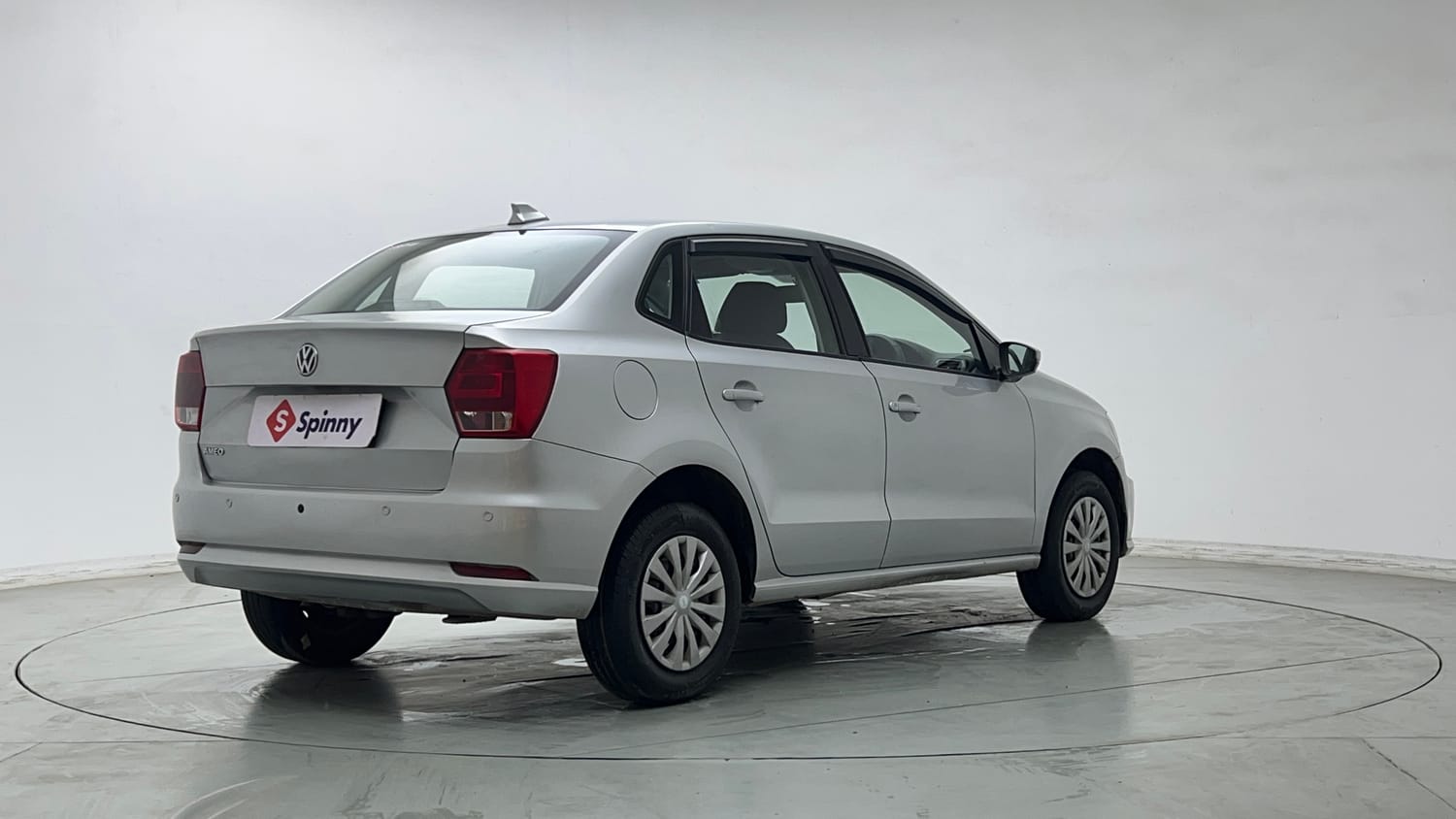 Used 2018 Volkswagen Ameo Trendline 1.0L (P) Petrol Manual exterior RIGHT REAR CORNER VIEW