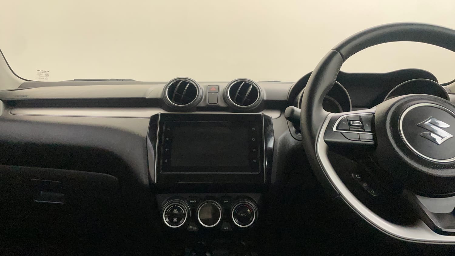 Used 2023 Maruti Suzuki Swift ZXi AMT Petrol Automatic interior MUSIC SYSTEM & AC CONTROL VIEW