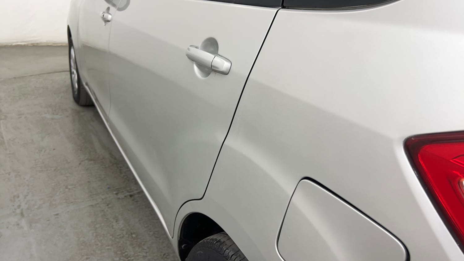 Used 2018 Maruti Suzuki Ertiga ZXI+ Petrol Manual dents MINOR SCRATCH