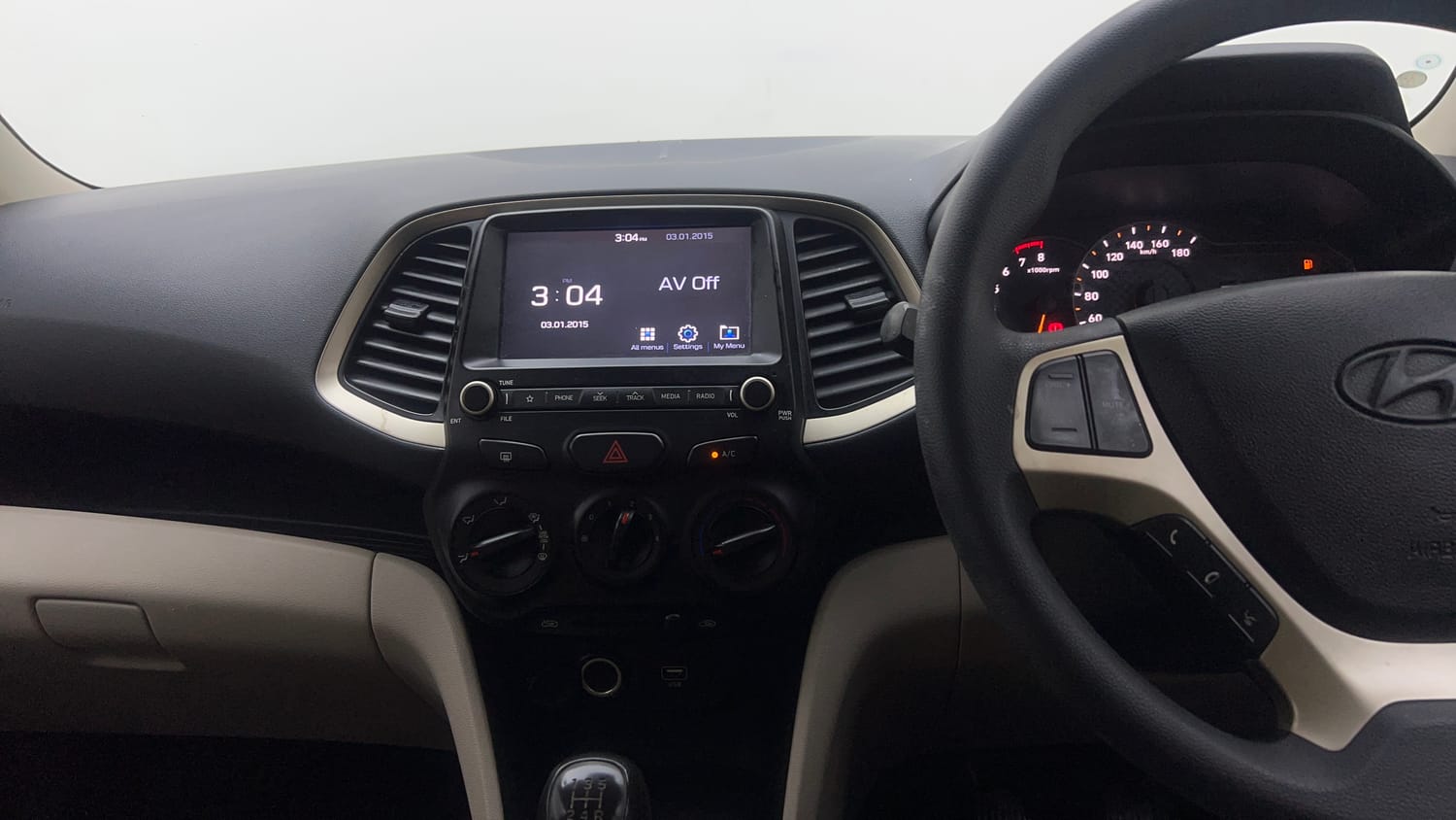 Used 2019 Hyundai Santro Asta Petrol Manual interior MUSIC SYSTEM & AC CONTROL VIEW