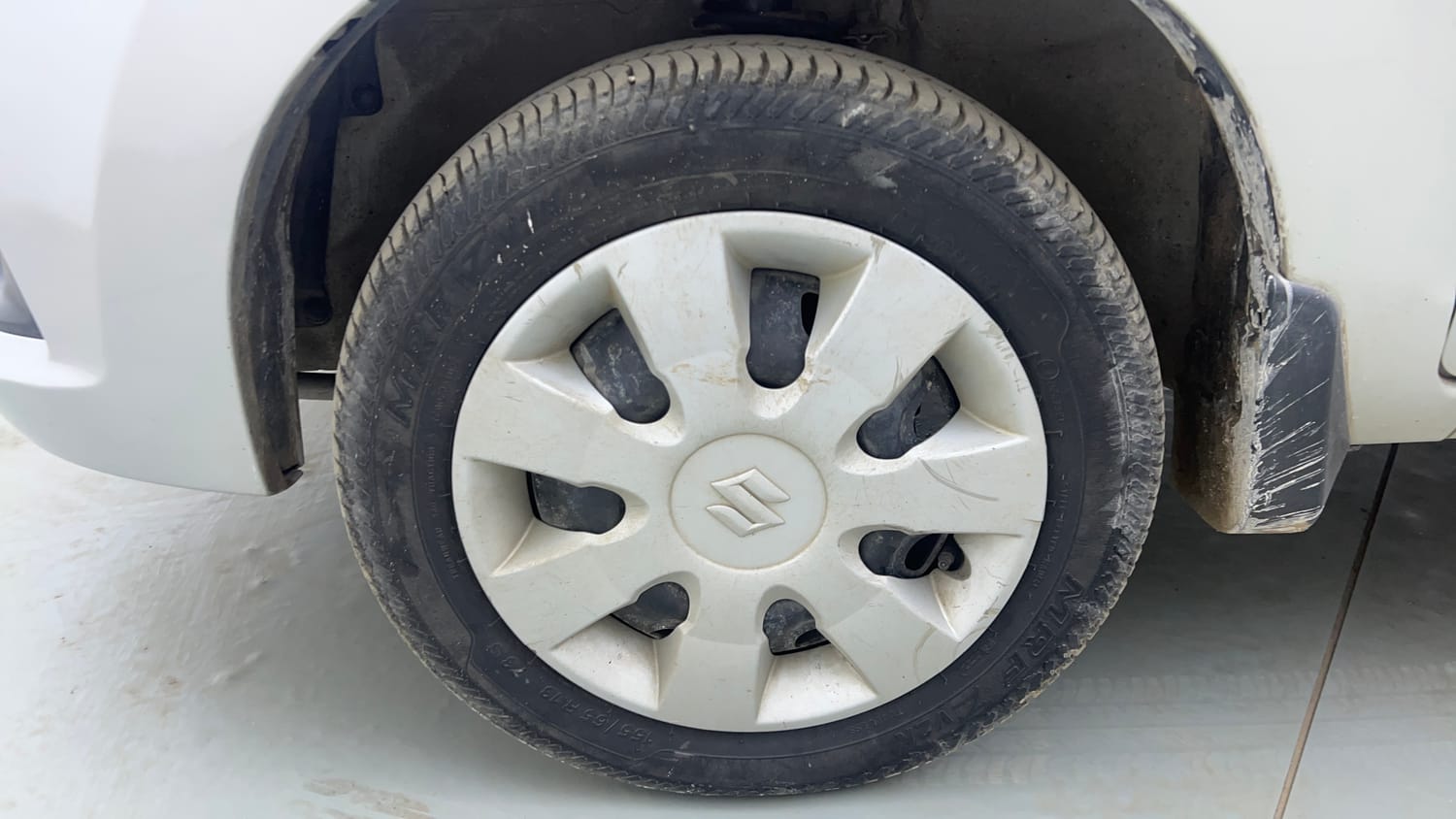 Used 2018 Maruti Suzuki Alto K10 VXi Petrol Manual tyres LEFT FRONT TYRE RIM VIEW