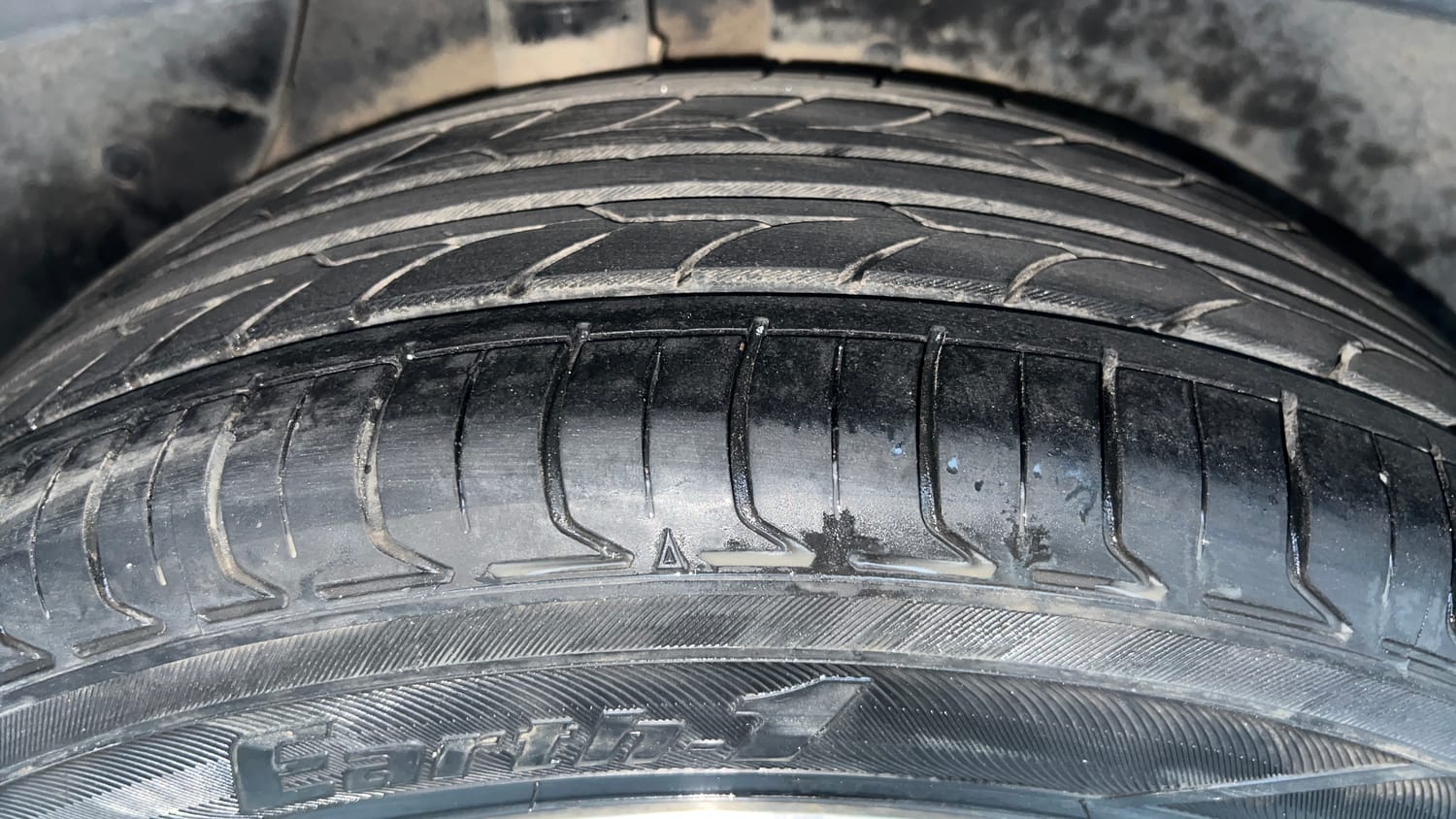 Used 2018 Hyundai Creta SX Plus 1.6 AT Petrol Petrol Automatic tyres RIGHT REAR TYRE TREAD VIEW