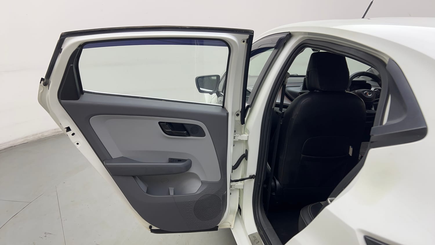 Used 2020 Tata Altroz XT Petrol Petrol Manual interior LEFT REAR DOOR OPEN VIEW