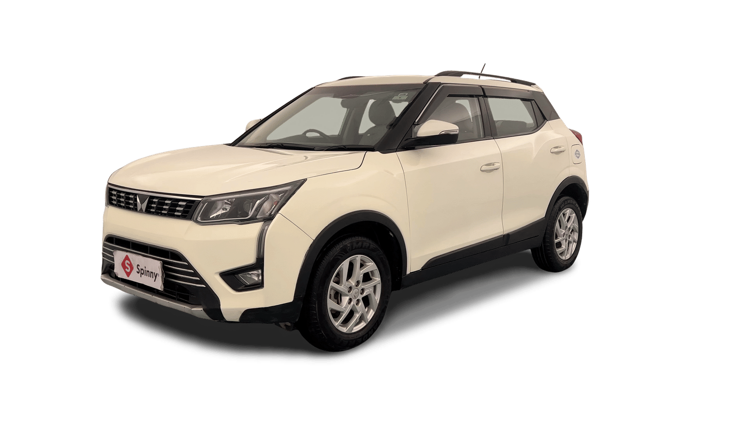 Used 2023 Mahindra XUV 300 W8 1.2 Petrol Petrol Manual Image