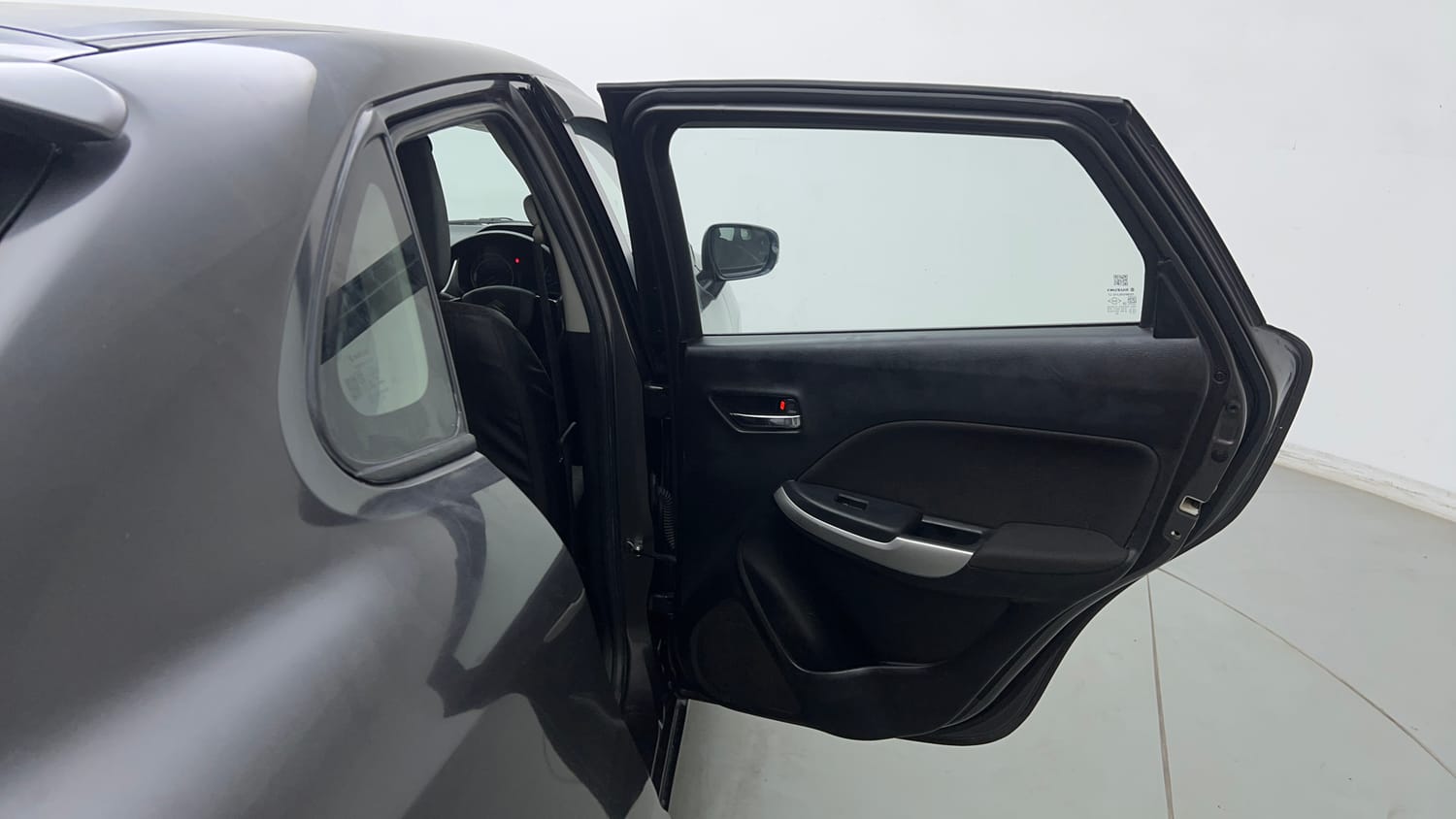 Used 2018 Maruti Suzuki Baleno Delta 1.2 Petrol Manual interior RIGHT REAR DOOR OPEN VIEW