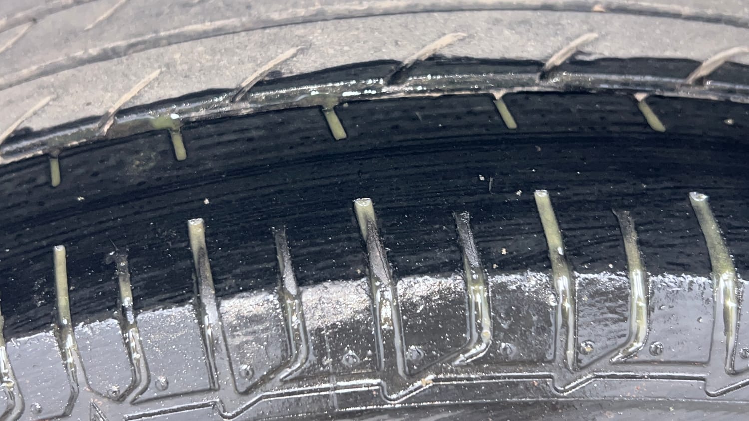 Used 2019 Hyundai Elite i20 Sportz 1.2 Petrol Manual tyres RIGHT REAR TYRE TREAD VIEW