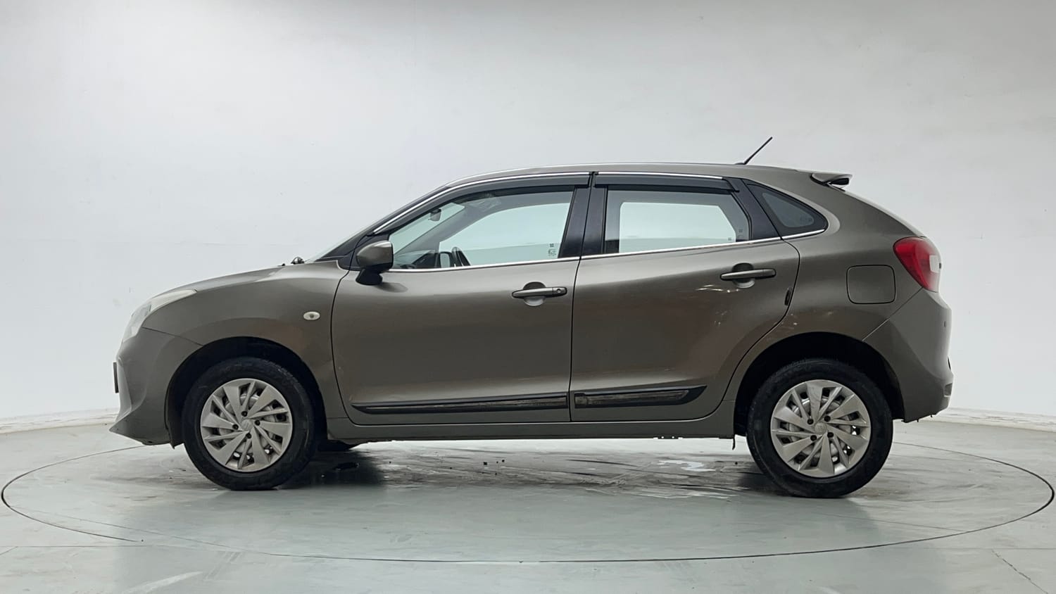 Used 2021 Maruti Suzuki Baleno Sigma Petrol Manual exterior LEFT SIDE VIEW
