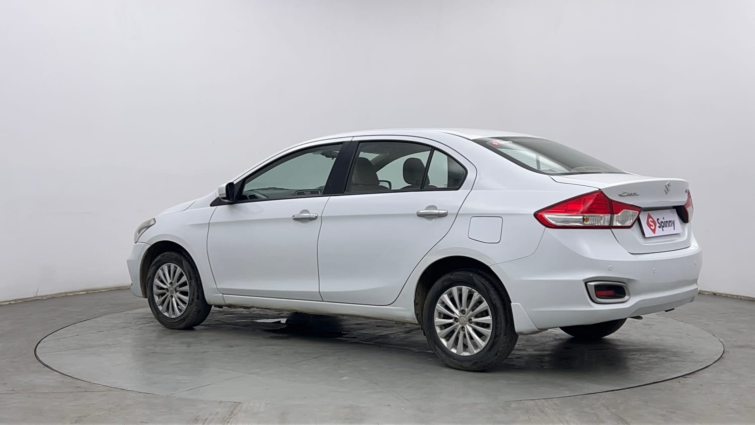 Used 2019 Maruti Suzuki Ciaz Delta Hybrid 1.5 Petrol Manual exterior LEFT REAR CORNER VIEW