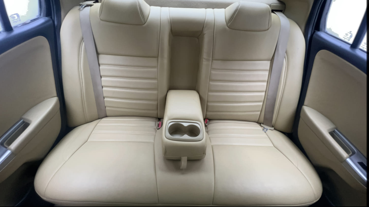 Used 2015 Honda City V Petrol Manual interior REAR SEAT CONDITION VIEW