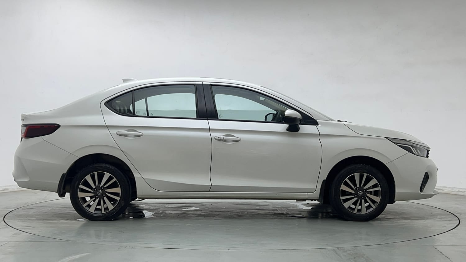 Used 2024 Honda City VX Petrol MT Petrol Manual exterior RIGHT SIDE VIEW