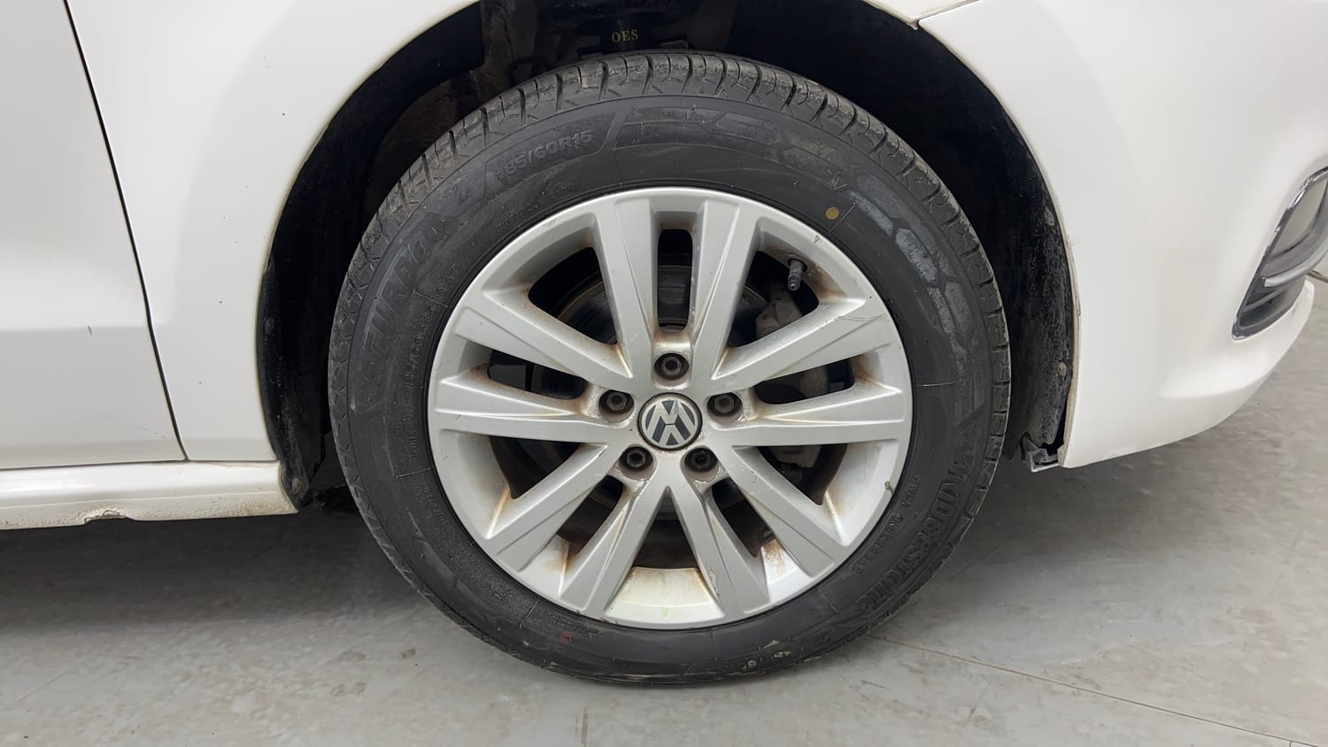 Used 2016 Volkswagen Polo GT TSI Petrol Automatic tyres RIGHT FRONT TYRE RIM VIEW