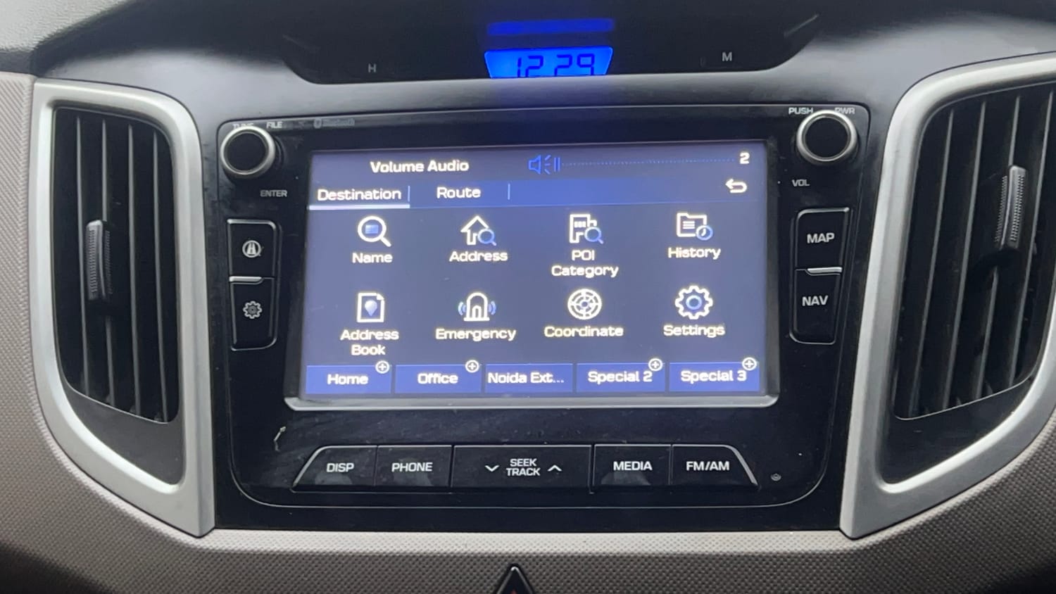 Used 2018 Hyundai Creta SX Plus 1.6 AT Petrol Petrol Automatic top_features Touch screen infotainment system