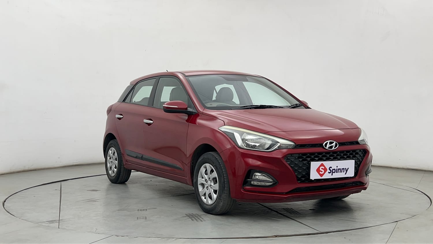 Used 2018 Hyundai Elite i20 Sportz 1.2 Petrol Manual exterior RIGHT FRONT CORNER VIEW